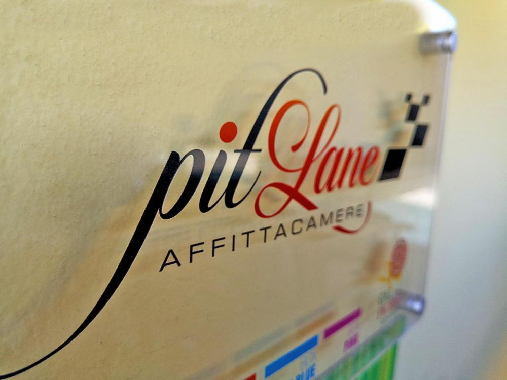 Pit Lane Affittacamere Offida Exterior photo